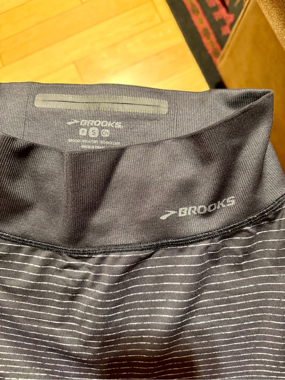 Brooks Women’s Ombré Striped Black running Leggings